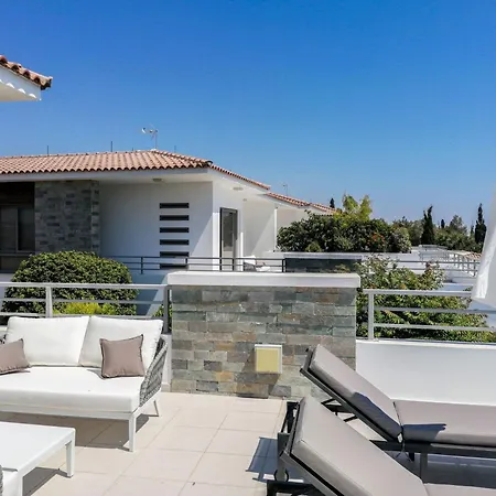 Mazatos Beachfront Gardens - With Balcony - Stunning & Tranquil Retreat - 3 Bedrooms