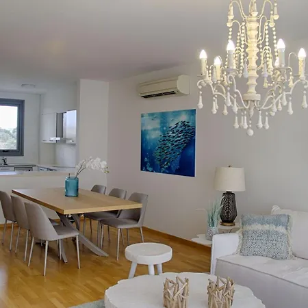 Διαμέρισμα Mazatos Beachfront Gardens - With Balcony - Stunning & Tranquil Retreat - 3 Bedrooms