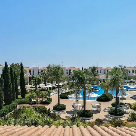 Διαμέρισμα Mazatos Beachfront Gardens - With Balcony - Stunning & Tranquil Retreat - 3 Bedrooms